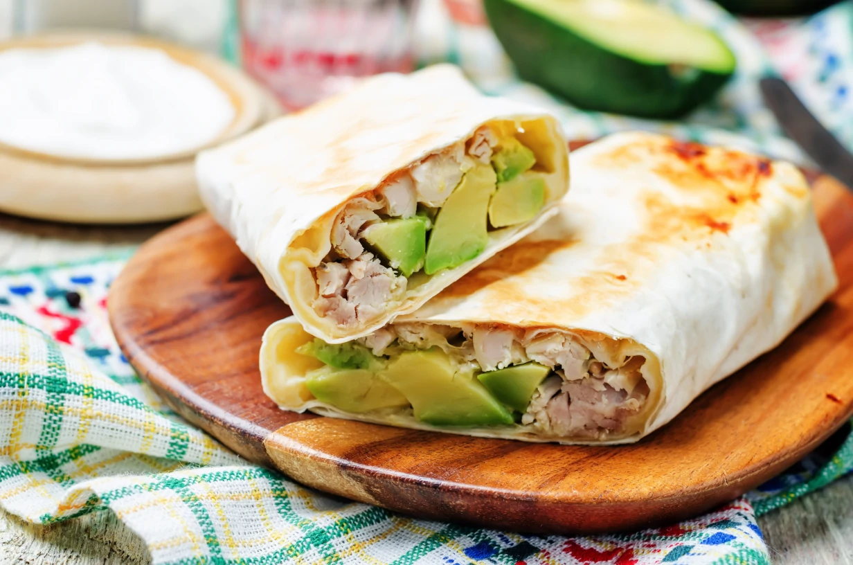 Burritos de Pollo y Aguacate